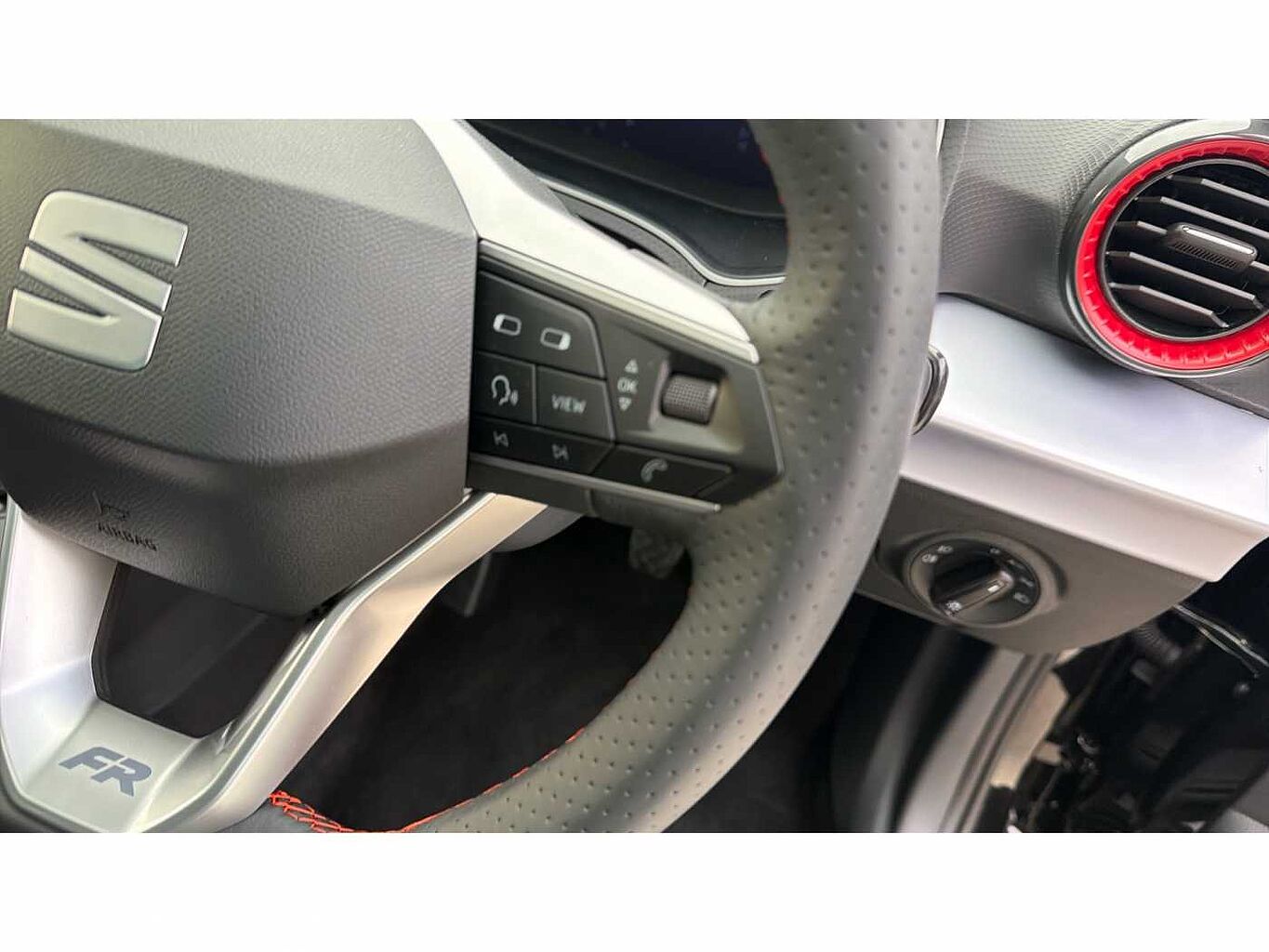 SEAT Ibiza IBIZA 1.0 TSI 95 FR Black Edition 5dr