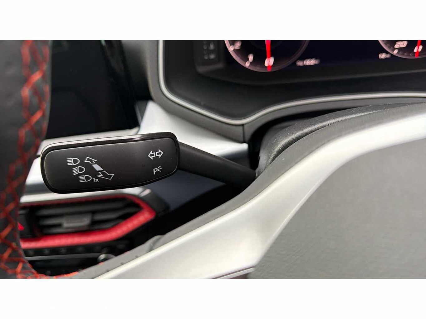 SEAT Ibiza IBIZA 1.0 TSI 95 FR Black Edition 5dr