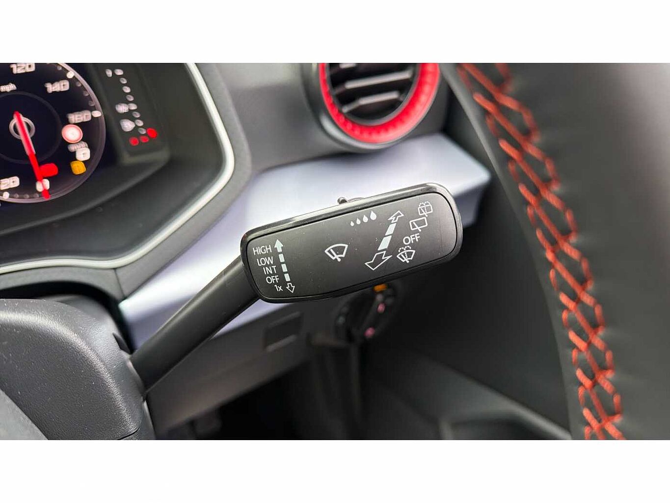 SEAT Ibiza IBIZA 1.0 TSI 95 FR Black Edition 5dr